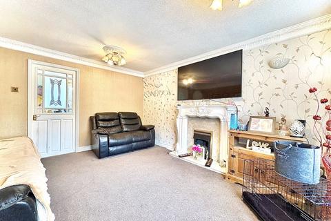 3 bedroom detached house for sale, Cowley Drive, MILKING BANK, DY1 2SS