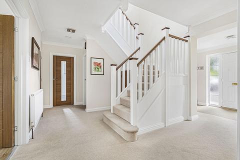 4 bedroom detached house for sale, Mill Close, Bookham