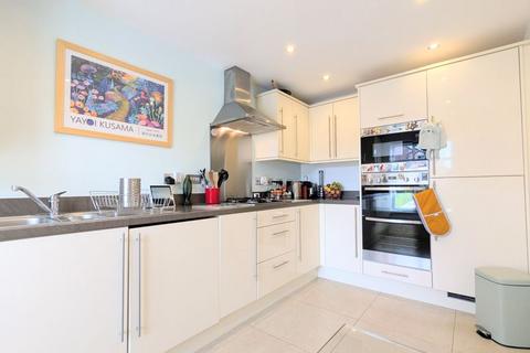 2 bedroom detached house to rent, Golf Open 2026 - St. Thomas More Drive, Southport - Sleeps 4