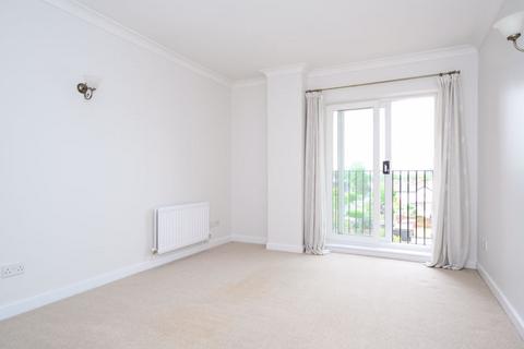1 bedroom flat to rent, St Clements House, Church Street, Walton-on-Thames