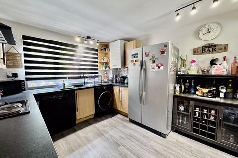 2 bedroom apartment for sale, Five Acres, Wooburn Green HP10
