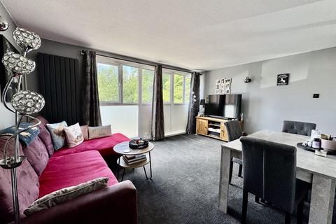 2 bedroom apartment for sale, Five Acres, Wooburn Green HP10
