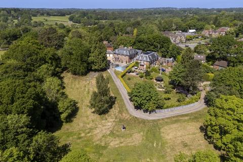 9 bedroom detached house for sale, Sicklehatch Lane, Maynards Green, Heathfield, TN21 0BX