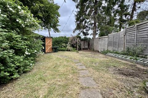 31 Highfield Road, Bourne End, SL8 5BE