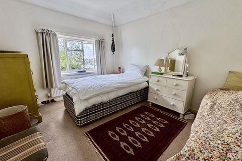 31 Highfield Road, Bourne End, SL8 5BE