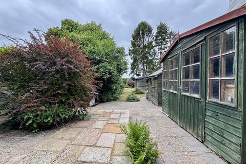 31 Highfield Road, Bourne End, SL8 5BE