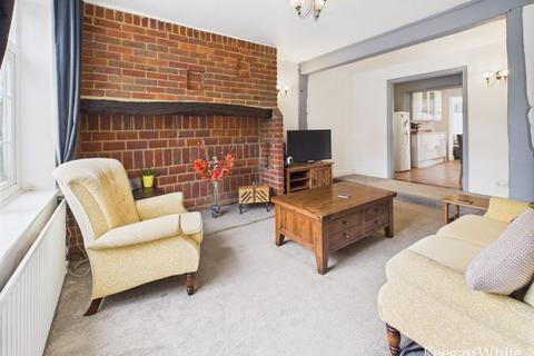 44 Beech Tree Road, Holmer Green, High Wycombe, HP15 6UT
