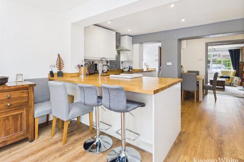 44 Beech Tree Road, Holmer Green, High Wycombe, HP15 6UT