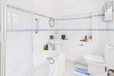 44 Beech Tree Road, Holmer Green, High Wycombe, HP15 6UT
