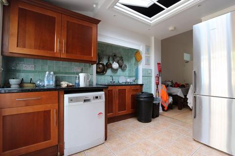 House share to rent, Hargrave Road, Archway N19
