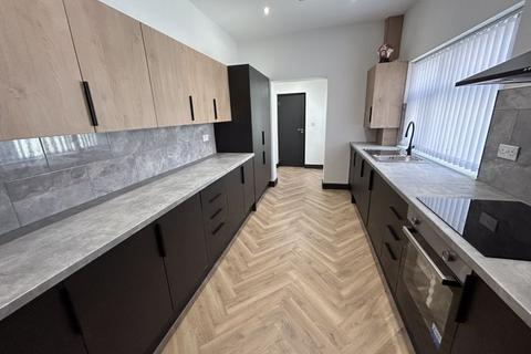 1 bedroom terraced house to rent, Sherwood Road, Worksop