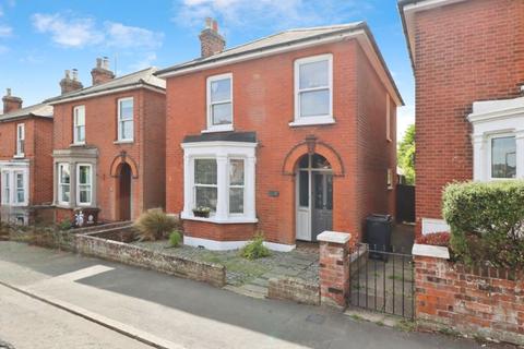 3 bedroom detached house for sale, Ladysmith Avenue, Brightlingsea, CO7