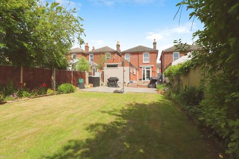 3 bedroom detached house for sale, Ladysmith Avenue, Brightlingsea, CO7