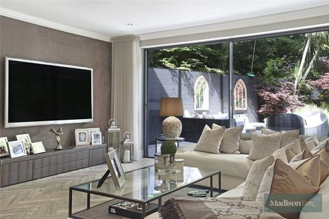 5 bedroom detached house for sale, Stradbroke Park, Chigwell IG7