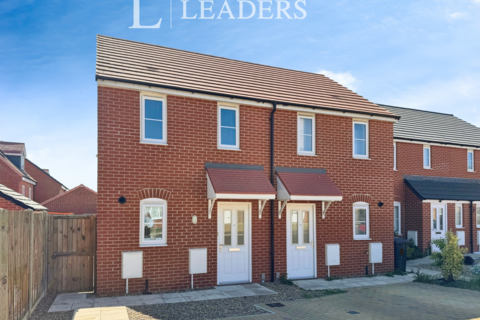 2 bedroom end of terrace house to rent, Sekynden Close, Lowestoft, NR32