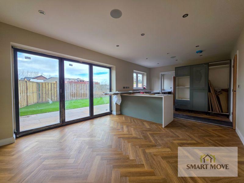 Kitchen Family Room