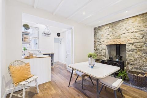 undefined, Treluswell, Penryn - Attractive character cottage