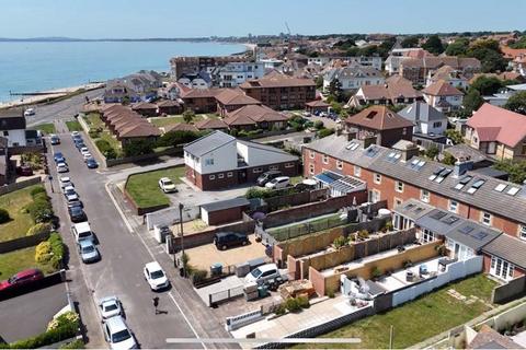 4 Ferry Road, Southbourne, Bournemouth, BH6 4BH