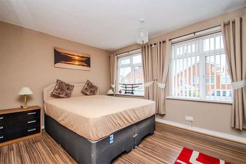 10 Cherry Close, Burntwood, WS7 4RJ