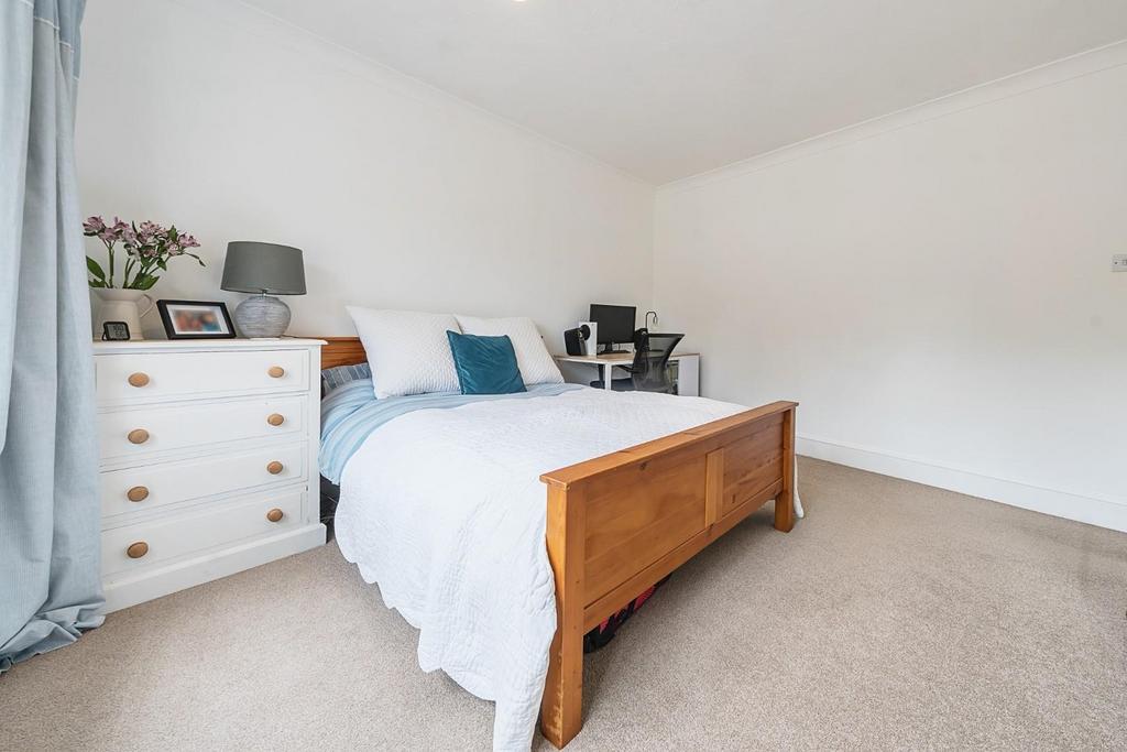 2nd view MASTER BEDROOM.jpg