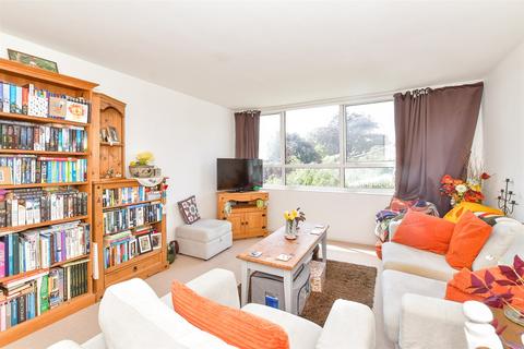 1 bedroom flat for sale, Purbrook Gardens, Waterlooville, Hampshire