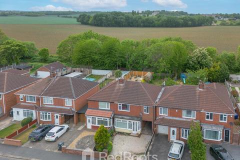 76 Crompton Avenue, Sprotbrough, Doncaster, DN5 8EE