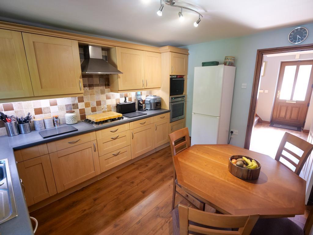 Kitchen Dual Aspect