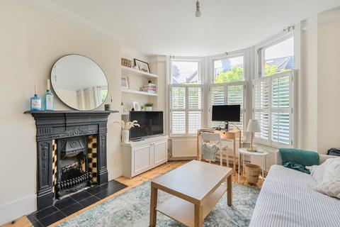 1 bedroom apartment for sale, Haverhill Road, Balham SW12