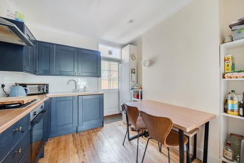 1 bedroom apartment for sale, Haverhill Road, Balham SW12