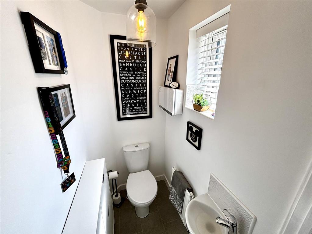 Cloakroom/WC