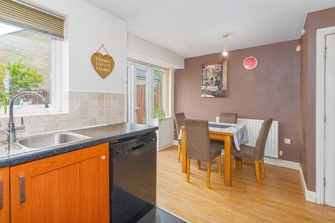 4 bedroom townhouse for sale, Birkhead Close, Huddersfield HD8