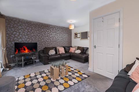 14 Birkhead Close, Kirkburton, Huddersfield, HD8 0GS