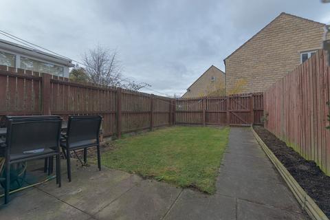 14 Birkhead Close, Kirkburton, Huddersfield, HD8 0GS