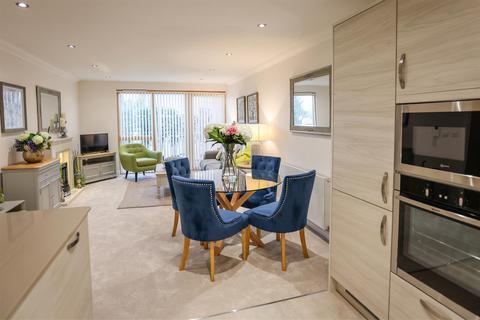 2 bedroom retirement property for sale, Helston Lane, Windsor