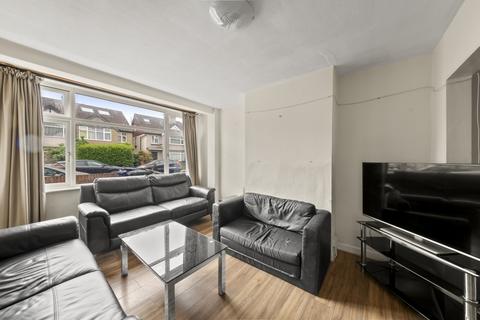 14 Beechmount Avenue, London, W7 3AG