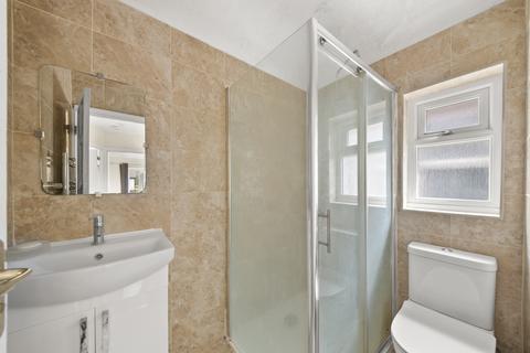 14 Beechmount Avenue, London, W7 3AG