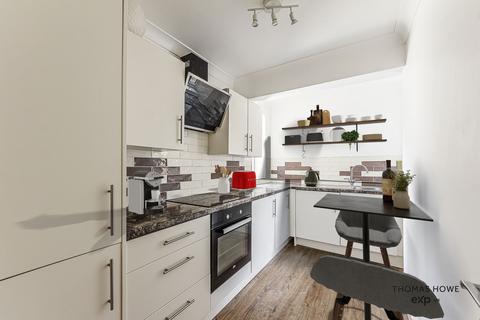 2 bedroom flat for sale, Croydon Road, London SE20