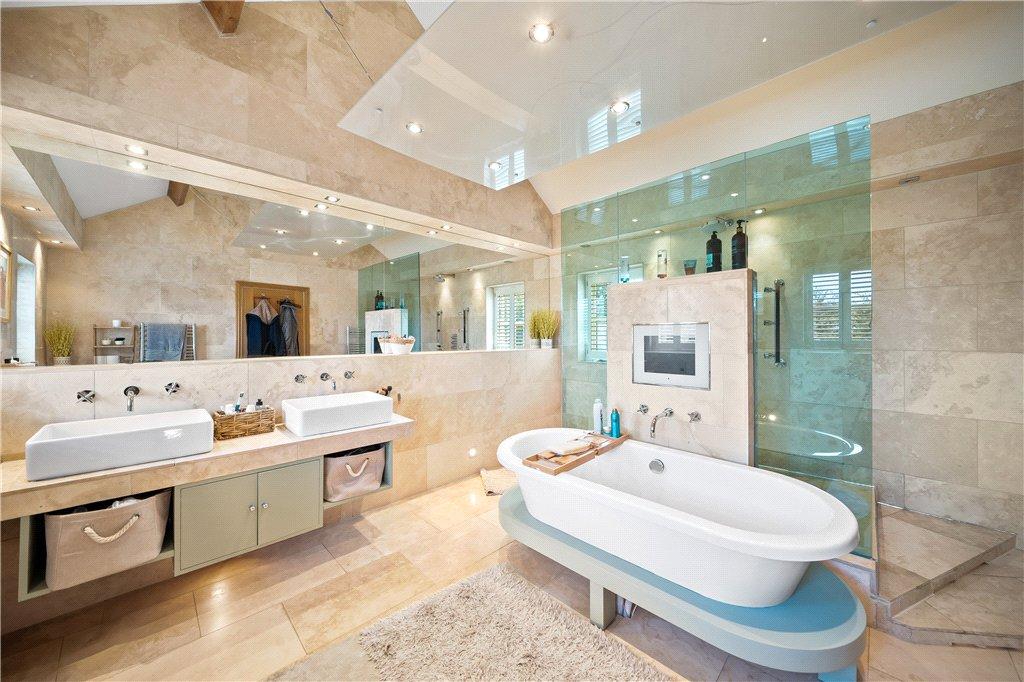 En Suite Bathroom