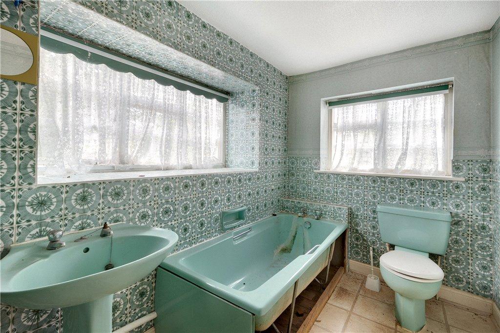 Bathroom 2