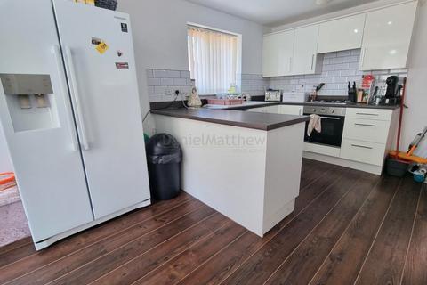 3 bedroom detached house for sale, Haven Walk, Barry, The Vale Of Glamorgan. CF62 5AZ