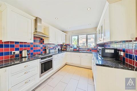 4 bedroom detached house for sale, Pitchford Avenue, Buckinghamshire MK18