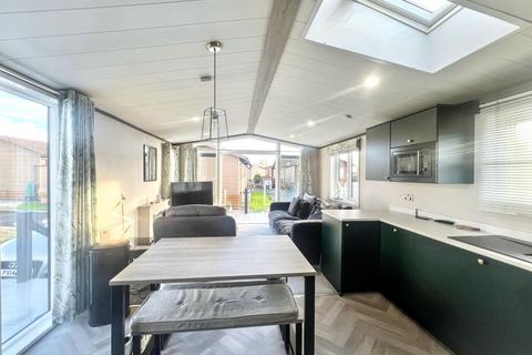 2 bedroom lodge for sale, Willerby Way, Cabus Nook Lane