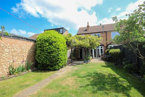 10 Abbey Road, Bedford, MK41 9LG
