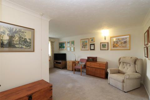 1 bedroom retirement property for sale, Lawnsmead Gardens, Newport Pagnell, Buckinghamshire, MK16