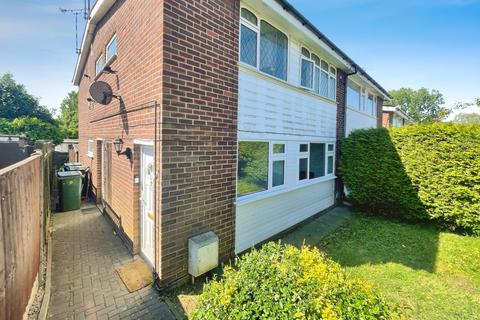 2 bedroom maisonette for sale
