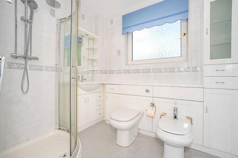 9 Sedgemere Road, London, SE2 9SW
