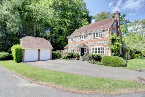 4 bedroom detached house for sale, Willow Chase, High Wycombe HP15