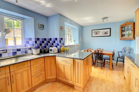 4 bedroom detached house for sale, Willow Chase, High Wycombe HP15
