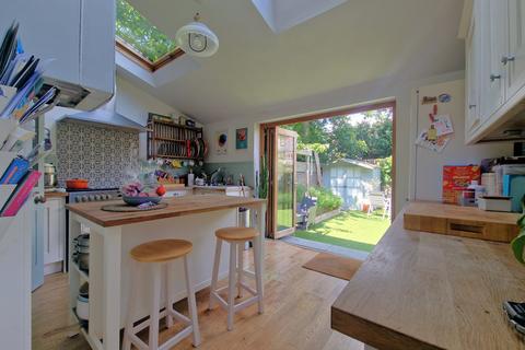 4 bedroom terraced house for sale, Essex Road, Hampshire PO4