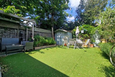 4 bedroom terraced house for sale, Essex Road, Hampshire PO4